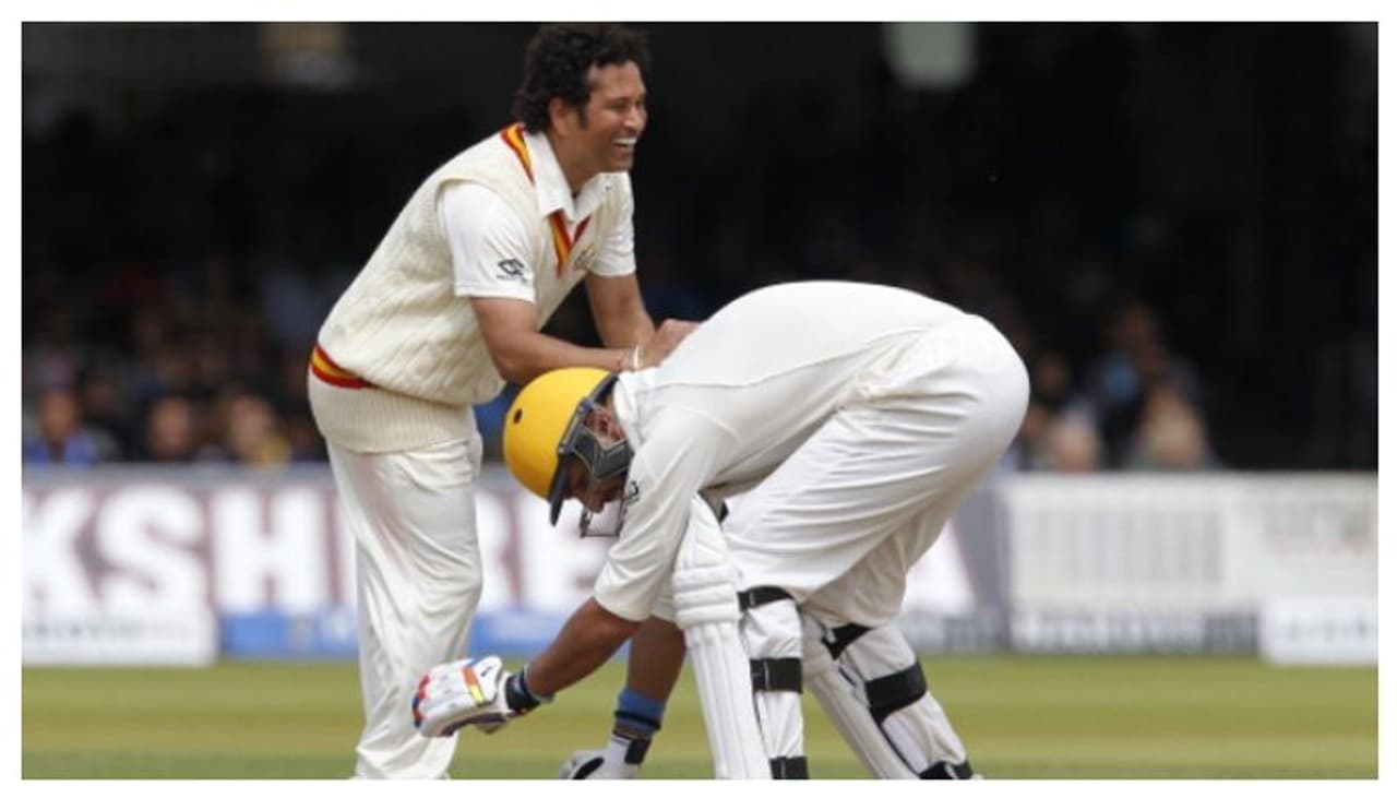 সচিনকে চ্যালেঞ্জ ছুঁড়ে দিয়ে পালটা চাপে যুবরাজ, প্রতিক্রিয়া 'মর গ্যায়ে' সচিনকে চ্যালেঞ্জ ছুঁড়ে দিয়ে পালটা চাপে যুবরাজ, প্রতিক্রিয়া 'মর গ্যায়ে'