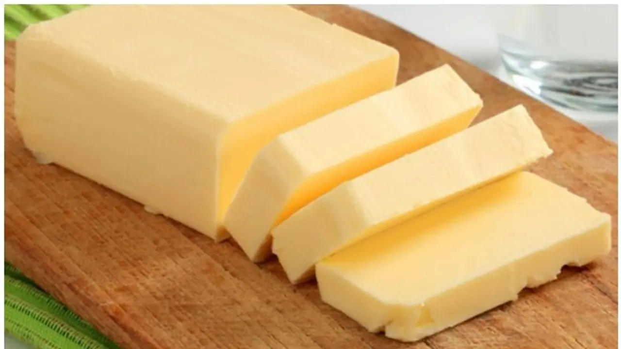 മുഖത്തെ ചുളിവുകൾ അകറ്റാൻ ഇതാ 3 തരം ബട്ടർ ഫേസ് പാക്കുകൾ മുഖത്തെ ചുളിവുകൾ അകറ്റാൻ ഇതാ 3 തരം ബട്ടർ ഫേസ് പാക്കുകൾ