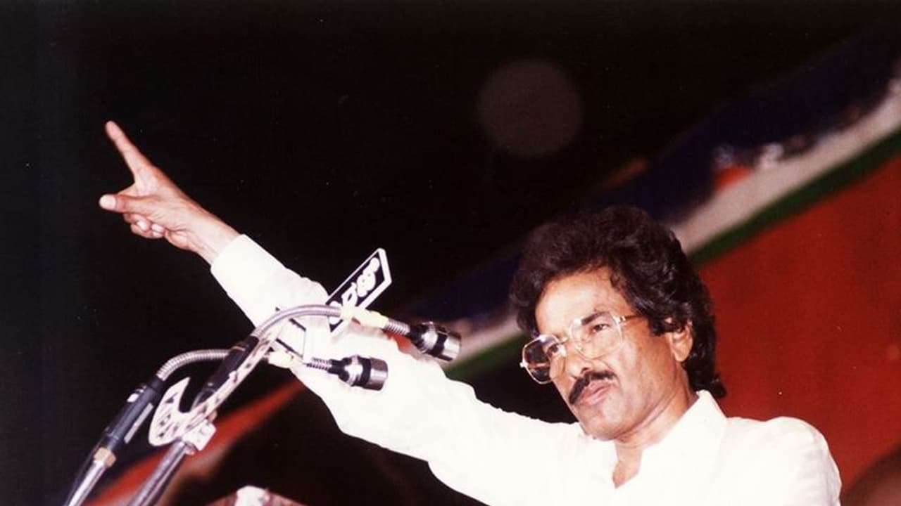 ಬಂಗಾರಪ್ಪ ಫೌಂಡೇಶನ್ನಿಂದ ಆಶಾ ಕಾರ್ಯಕರ್ತೆಯರಿಗೆ ಸನ್ಮಾನ ಬಂಗಾರಪ್ಪ ಫೌಂಡೇಶನ್ನಿಂದ ಆಶಾ ಕಾರ್ಯಕರ್ತೆಯರಿಗೆ ಸನ್ಮಾನ