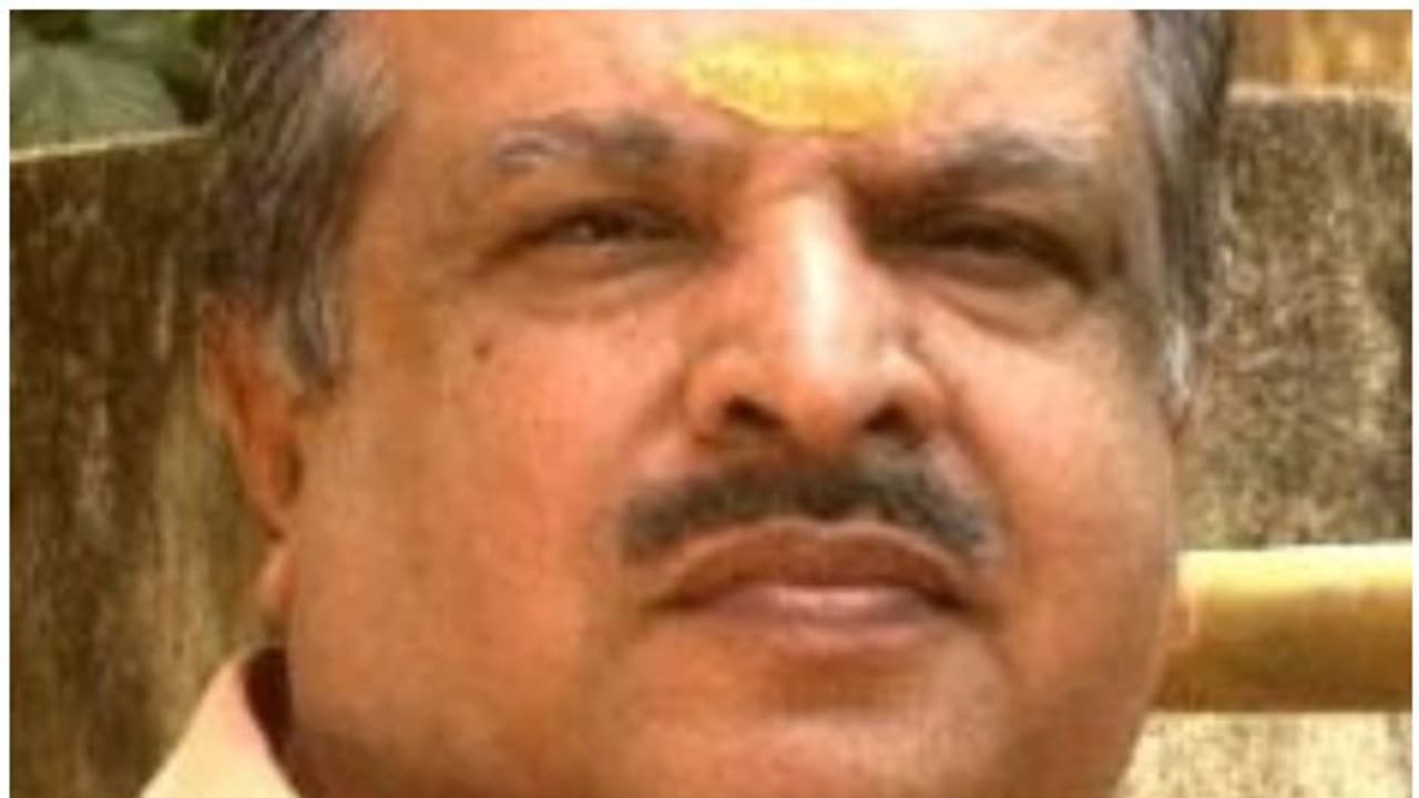 എന്നെ ഓര്ക്കേണ്ടത് ഞാൻ പാടിയ പാട്ടിലൂടെയാണ്, അല്ലാതെ മസിലിലൂടെയല്ല, പി ജയചന്ദ്രൻ പറയുന്നു എന്നെ ഓര്ക്കേണ്ടത് ഞാൻ പാടിയ പാട്ടിലൂടെയാണ്, അല്ലാതെ മസിലിലൂടെയല്ല, പി ജയചന്ദ്രൻ പറയുന്നു