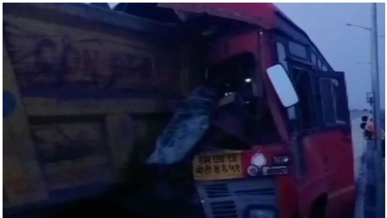 Road accidents claim 7 migrant lives in two different incidents in Maharashtra, Uttar Pradesh