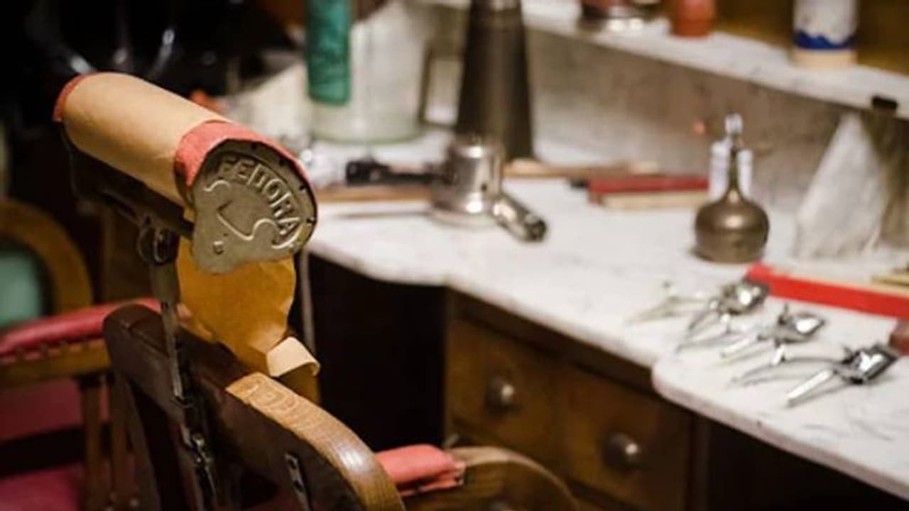 ലോക്ക്ഡൗണ്‍ നാലാം ഘട്ടം: തമിഴ്നാട്ടില്‍ ഇന്ന് മുതല്‍ ഗ്രാമങ്ങളില്‍ ബാര്‍ബര്‍ ഷോപ്പുകള്‍ തുറക്കുന്നു