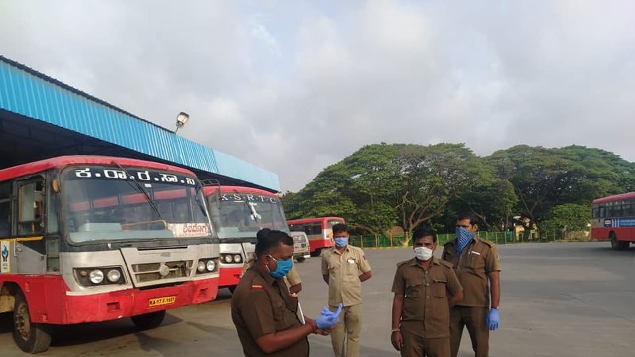 KSRTC ಕಂಡಕ್ಟರ್, ಡ್ರೈವರ್ ಭದ್ರತಾ ಕಾರ್ಯಕ್ಕೆ! KSRTC ಕಂಡಕ್ಟರ್, ಡ್ರೈವರ್ ಭದ್ರತಾ ಕಾರ್ಯಕ್ಕೆ!