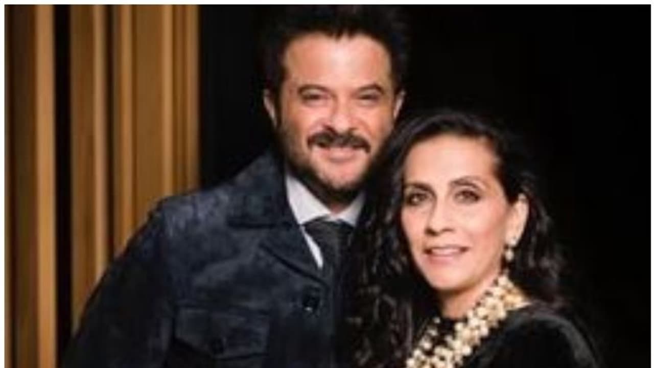 എന്ത് മനോഹരമായ പ്രണയമായിരുന്നു നിങ്ങളുടേത്, അനില് കപൂറിന് വിവാഹ വാര്ഷിക ആശംസയുമായി മകള് സോനം കപൂര് എന്ത് മനോഹരമായ പ്രണയമായിരുന്നു നിങ്ങളുടേത്, അനില് കപൂറിന് വിവാഹ വാര്ഷിക ആശംസയുമായി മകള് സോനം കപൂര്