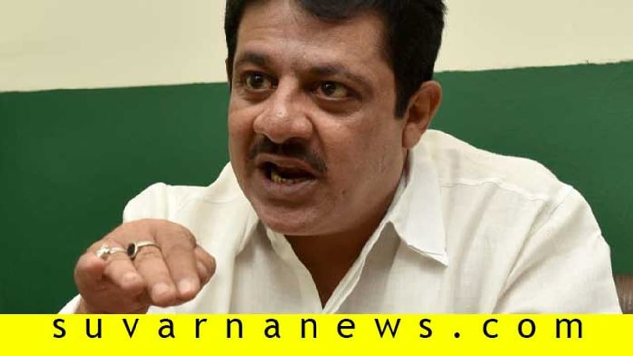 ಕೊರೋನಾಗೆ ದೇಣಿಗೆಯೂ ಕೊಡಲ್ಲ, ಕೊಡೋಕು ಬಿಡಲ್ಲ, ಸ್ವಾರ್ಥಿ ಶಾಸಕನ ಬಣ್ಣ ಬಯಲು..!