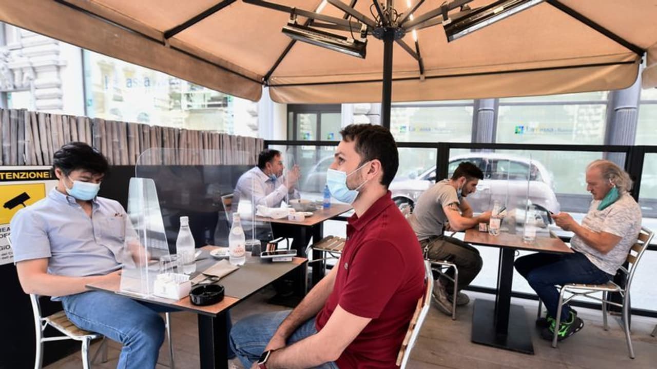 আনলক ওয়ানে খুলছে রেস্তোরাঁ, বসে খাওয়া থেকে খাবার কিনে নিয়ে আসা, কীভাবে করতে হবে আনলক ওয়ানে খুলছে রেস্তোরাঁ, বসে খাওয়া থেকে খাবার কিনে নিয়ে আসা, কীভাবে করতে হবে