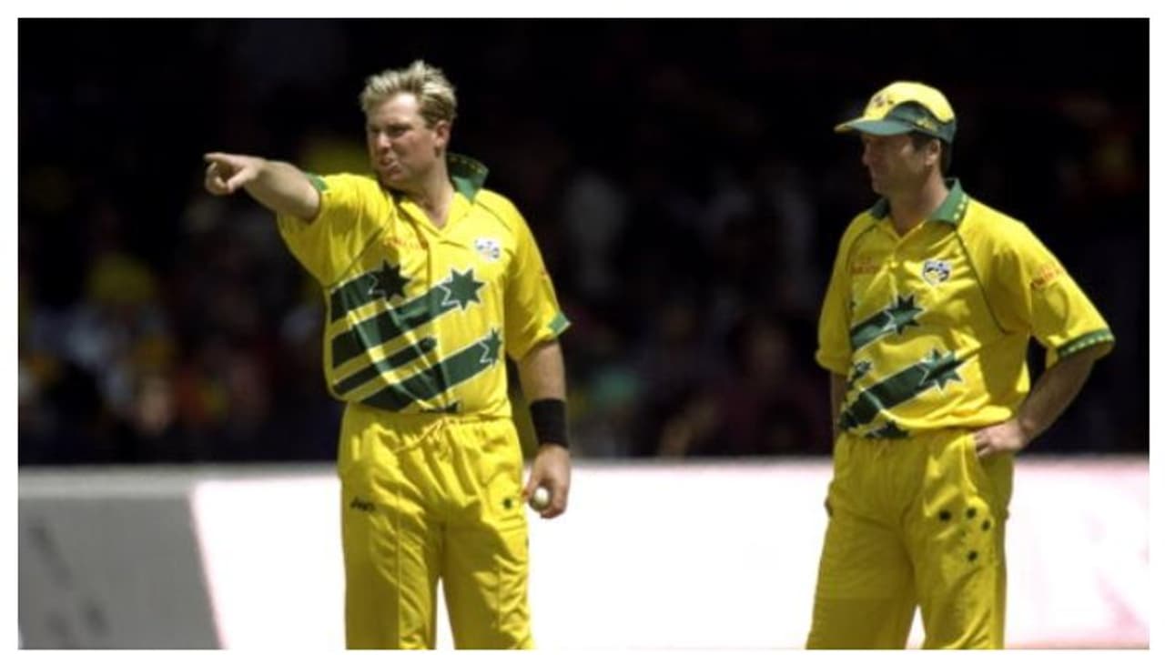 স্বার্থপর ক্রিকেটার বলায় শেন ওয়ার্নকে পালটা জবাব দিলেন স্টিভ ওয়া স্বার্থপর ক্রিকেটার বলায় শেন ওয়ার্নকে পালটা জবাব দিলেন স্টিভ ওয়া