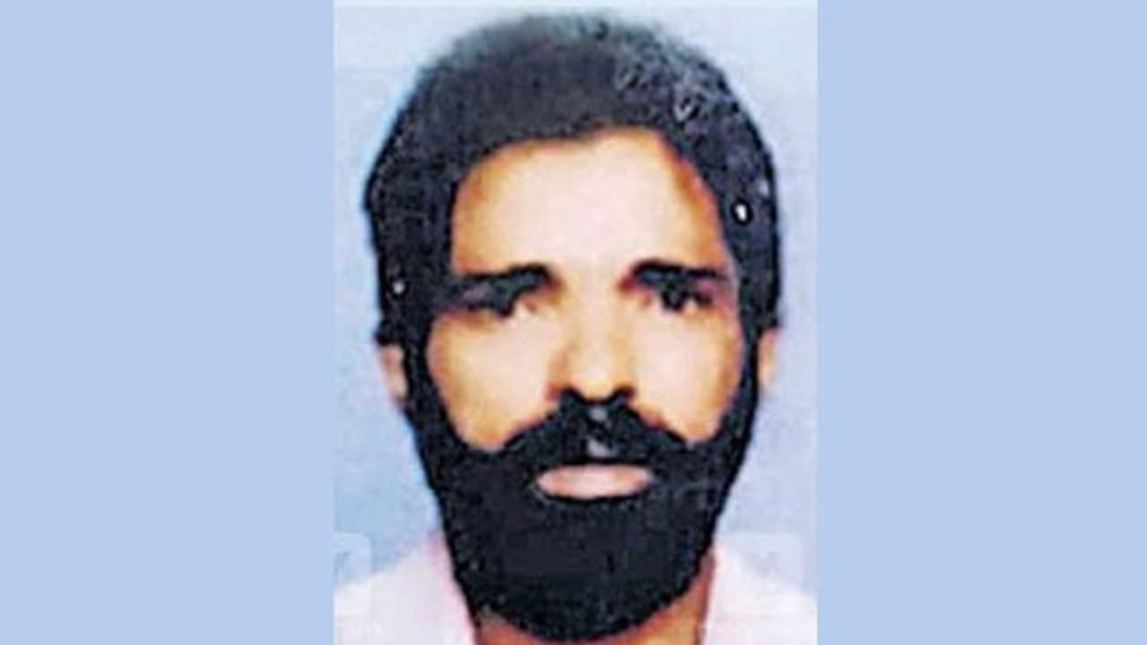 സമ്മതപത്രം നല്കിയില്ല, മൃതദേഹം ശ്മശാനത്തില് സംസ്കരിക്കാനായില്ല, ഒടുവില് അന്ത്യകര്മ്മം ബന്ധുവീട്ടില് സമ്മതപത്രം നല്കിയില്ല, മൃതദേഹം ശ്മശാനത്തില് സംസ്കരിക്കാനായില്ല, ഒടുവില് അന്ത്യകര്മ്മം ബന്ധുവീട്ടില്