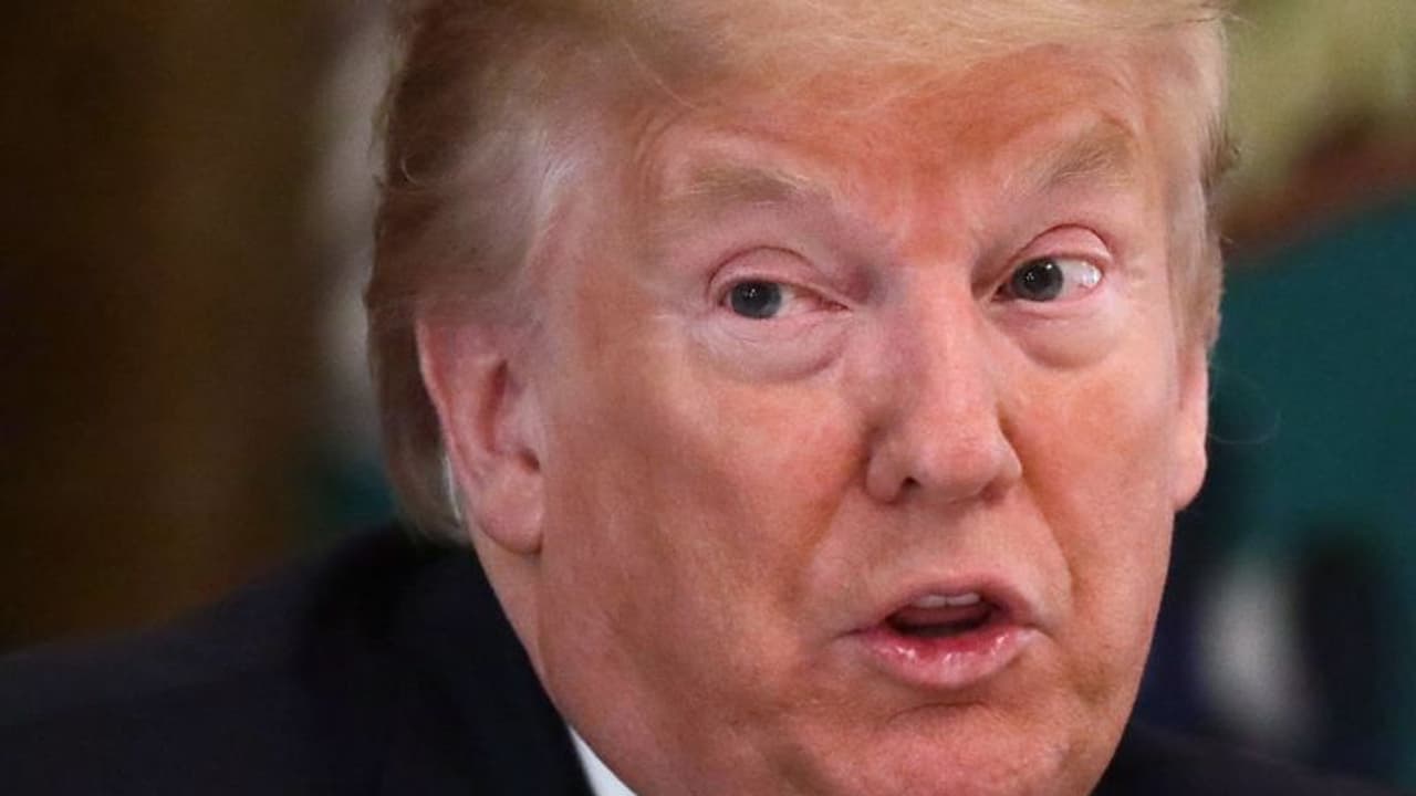 കൊവിഡ് പ്രതിരോധത്തിന് ഹൈഡ്രോക്സിക്ലോറോക്വിൻ: ട്രംപിനെ തള്ളി അമേരിക്കന് ഡ്രഗ് ഏജന്സി കൊവിഡ് പ്രതിരോധത്തിന് ഹൈഡ്രോക്സിക്ലോറോക്വിൻ: ട്രംപിനെ തള്ളി അമേരിക്കന് ഡ്രഗ് ഏജന്സി