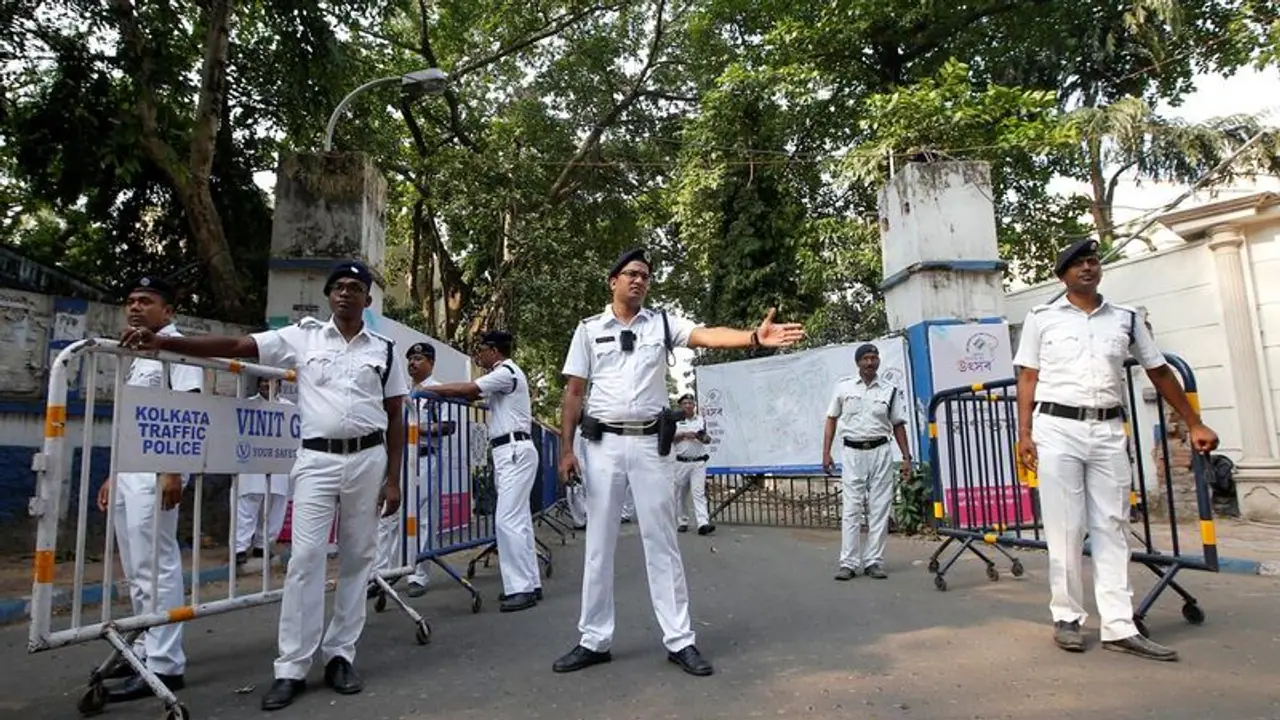 500 police personnel stage protest over deployment in COVID 19 containment zones 500 police personnel stage protest over deployment in COVID 19 containment zones