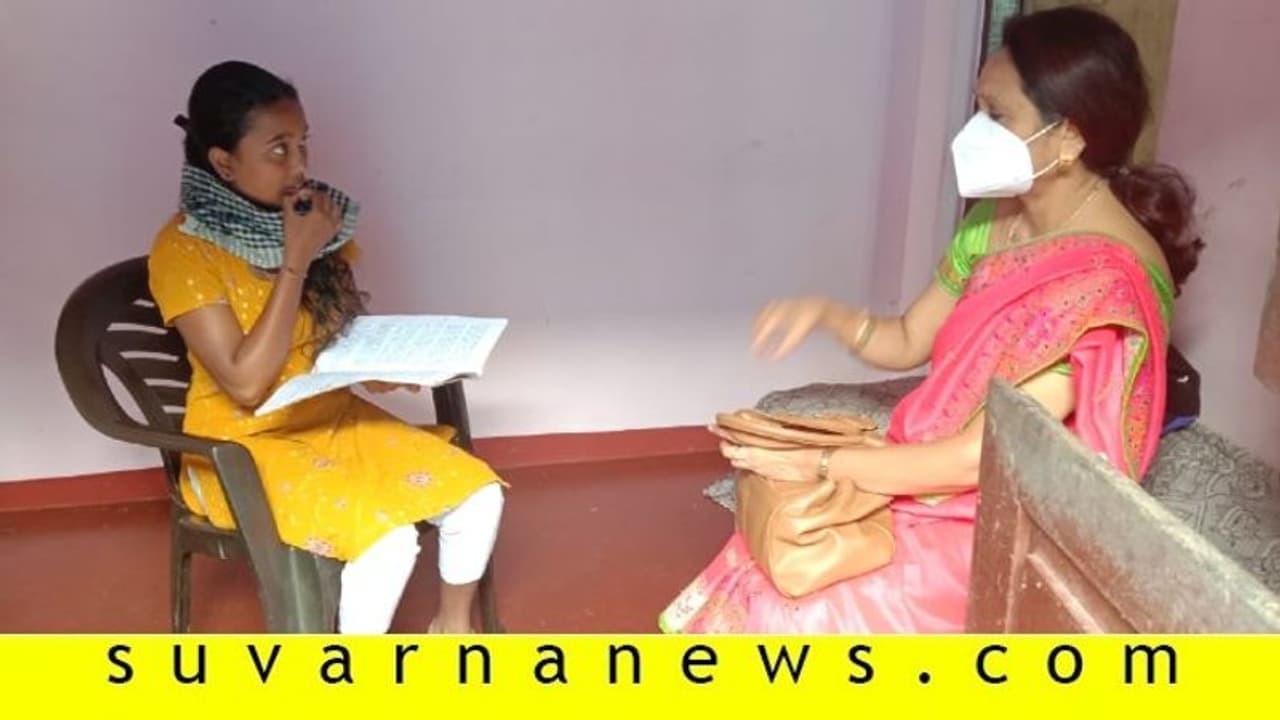 ಇಂಟರ್‌ನೆಟ್‌ ಇಲ್ಲ: SSLC ಮಕ್ಕಳ ಮನೆಗೇ ಹೋಗಿ ಪಾಠ ಹೇಳ್ತಿದ್ದಾರೆ ಸರ್ಕಾರಿ ಶಿಕ್ಷಕರು