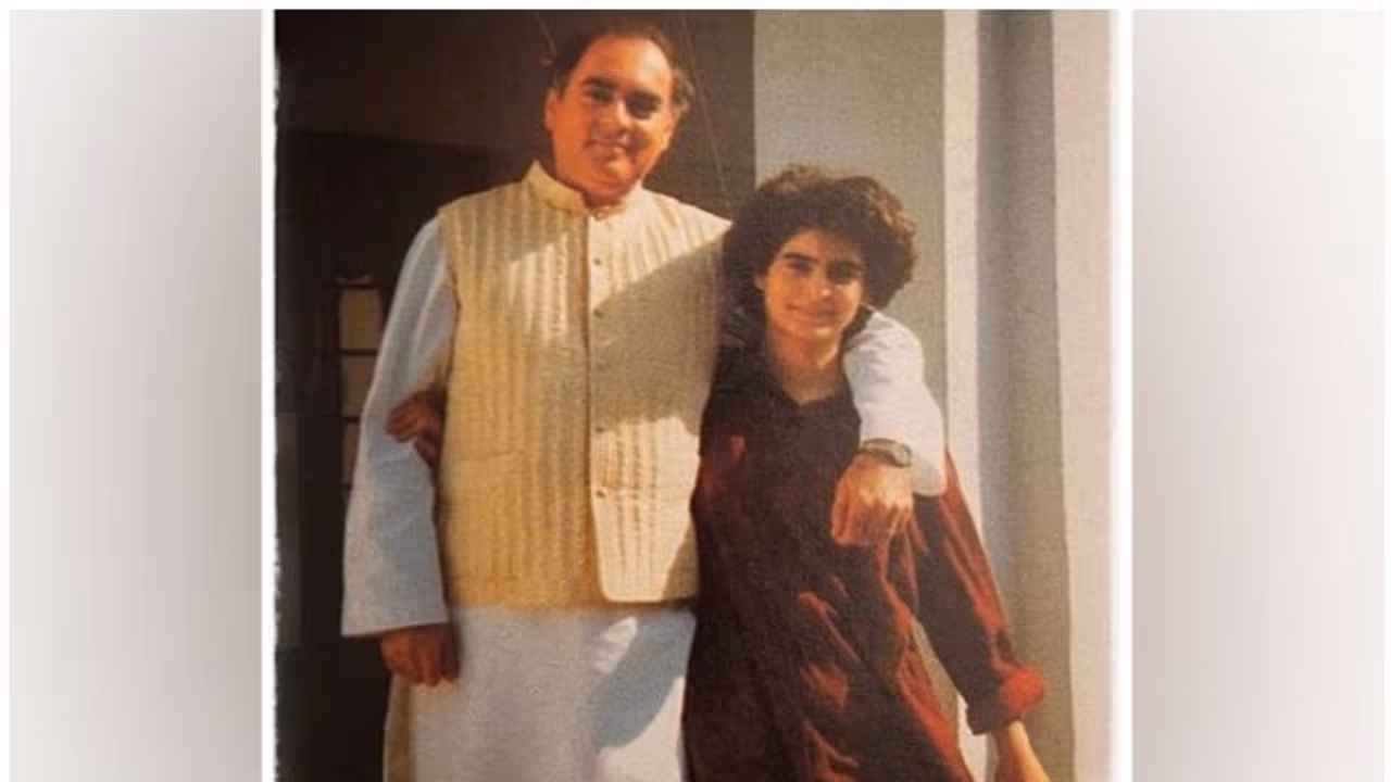 അച്ഛനോടൊപ്പമുള്ള അവസാന ചിത്രം വൈകാരികമായ കുറിപ്പിനൊപ്പം ട്വീറ്റുചെയ്ത് പ്രിയങ്കാ ഗാന്ധി അച്ഛനോടൊപ്പമുള്ള അവസാന ചിത്രം വൈകാരികമായ കുറിപ്പിനൊപ്പം ട്വീറ്റുചെയ്ത് പ്രിയങ്കാ ഗാന്ധി