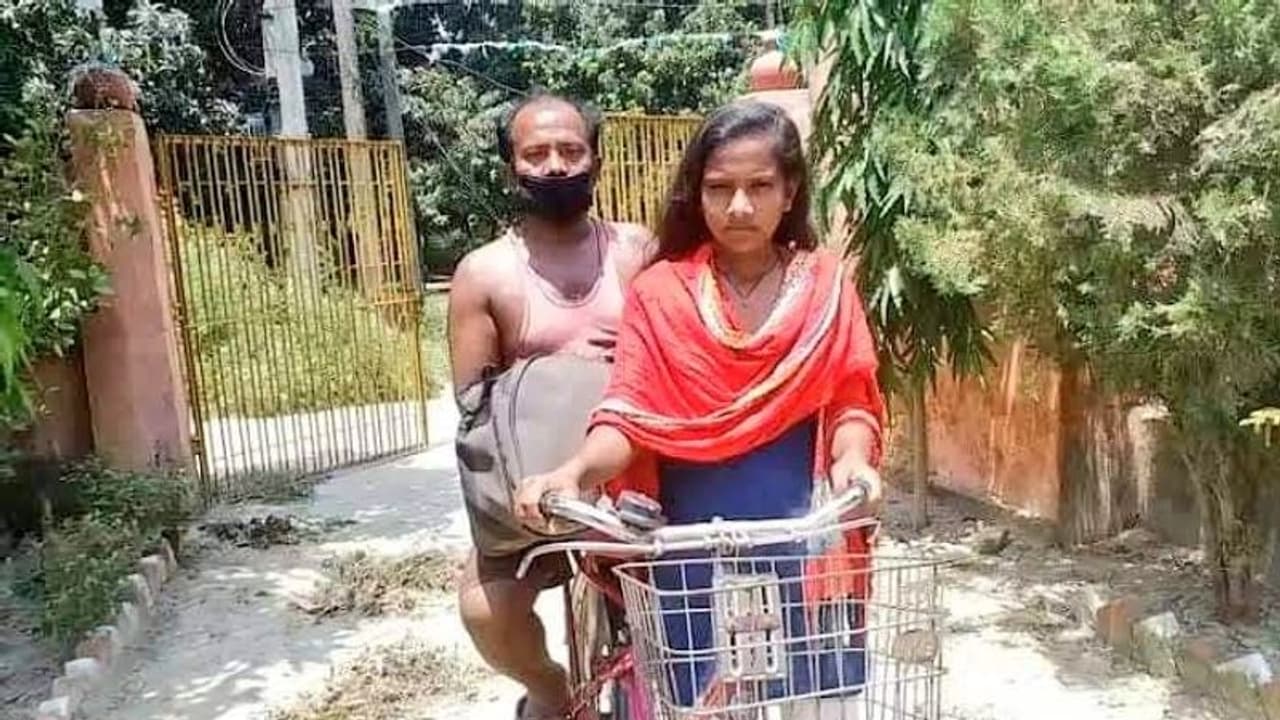 Ivanka Trump awed at 15 yr old Jyoti cycling her injured father from Haryana to Bihar amid lockdown