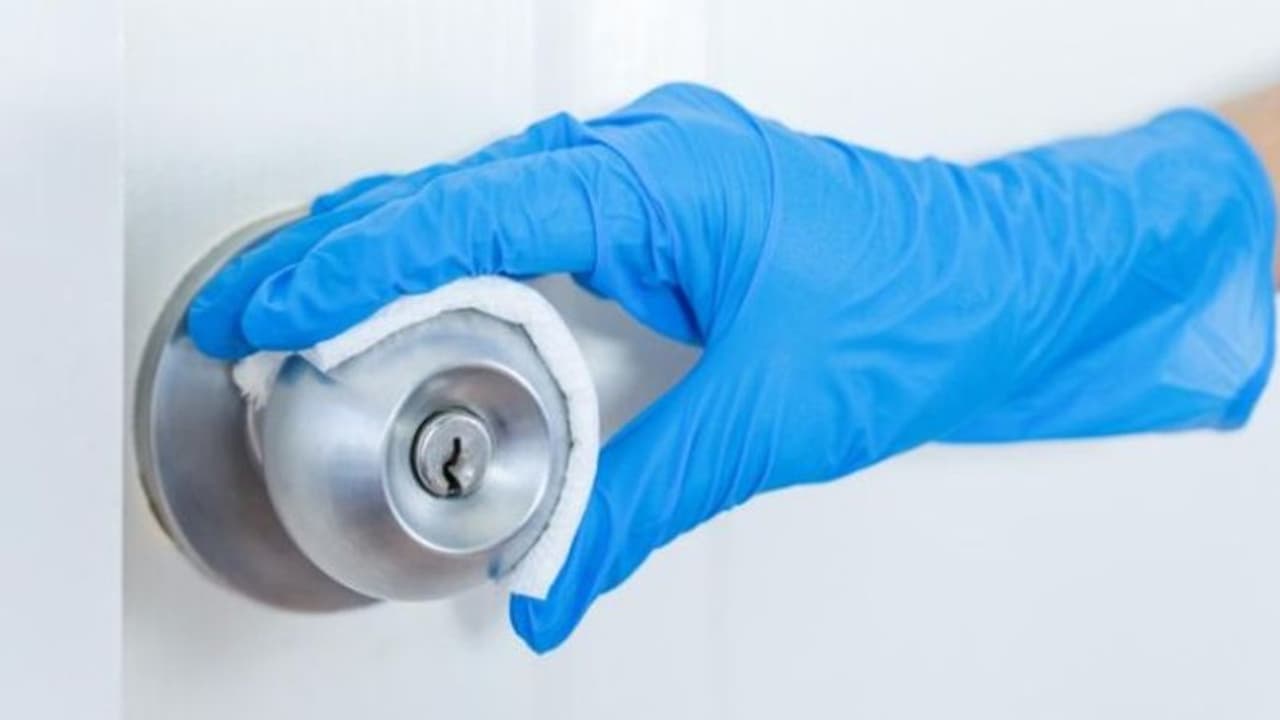 'ഇങ്ങനെയൊന്നും കൊറോണ പകരാനിടയില്ല'; പുതിയ വാദവുമായി ആരോഗ്യപ്രവര്ത്തകര്... 'ഇങ്ങനെയൊന്നും കൊറോണ പകരാനിടയില്ല'; പുതിയ വാദവുമായി ആരോഗ്യപ്രവര്ത്തകര്...