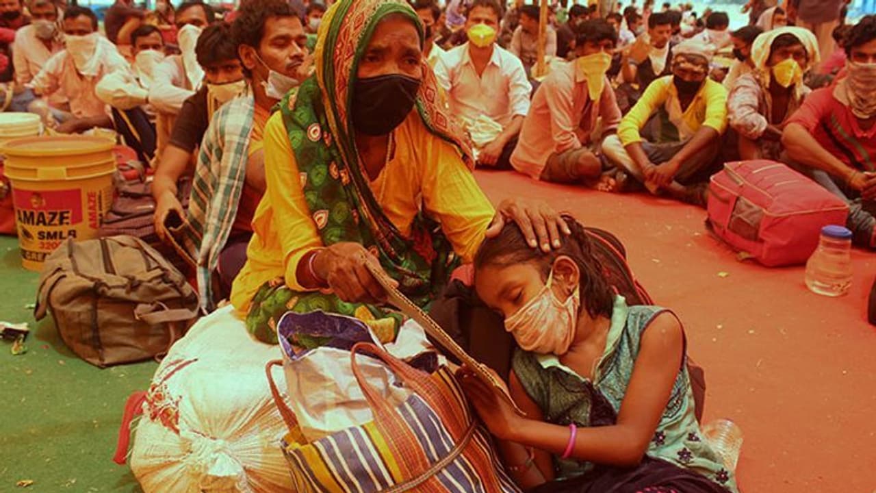 ৯১ লক্ষ প্রবাসী শ্রমিককে বাড়ি ফিরিয়েছে কেন্দ্র, নেতিবাচক সমালোচনা হচ্ছে বলে অভিযোগ ৯১ লক্ষ প্রবাসী শ্রমিককে বাড়ি ফিরিয়েছে কেন্দ্র, নেতিবাচক সমালোচনা হচ্ছে বলে অভিযোগ