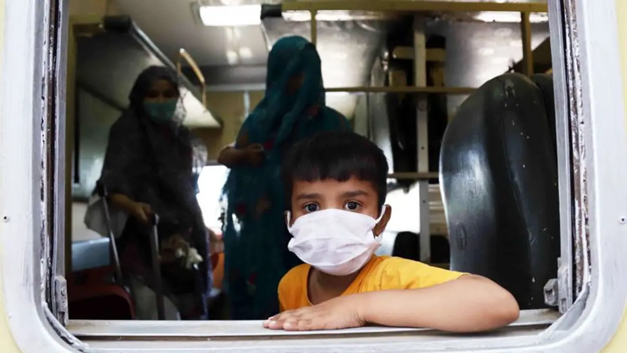 ಯೂರೋಪ್ನಲ್ಲಿ ಮೈಮರೆತ ಜನ, ಸೋಂಕು ಭಾರಿ ಹೆಚ್ಚಳ: ವೈರಸ್ ನಿಗ್ರಹಕ್ಕೆ ಲಾಕ್ಡೌನ್! ಯೂರೋಪ್ನಲ್ಲಿ ಮೈಮರೆತ ಜನ, ಸೋಂಕು ಭಾರಿ ಹೆಚ್ಚಳ: ವೈರಸ್ ನಿಗ್ರಹಕ್ಕೆ ಲಾಕ್ಡೌನ್!