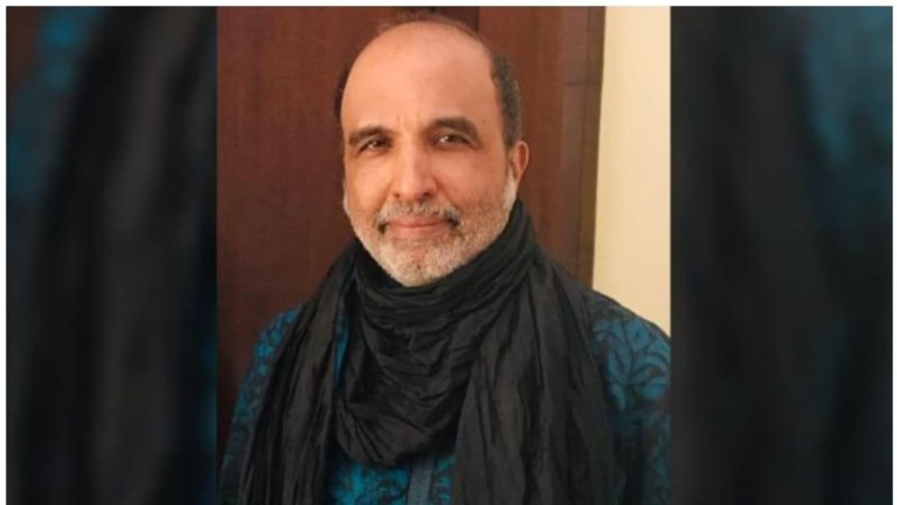 कांग्रेस नेताओं ने नेतृत्व परिवर्तन के लिए सोनिया गांधी को लिखी थी चिट्टी,  संजय झा का दावा