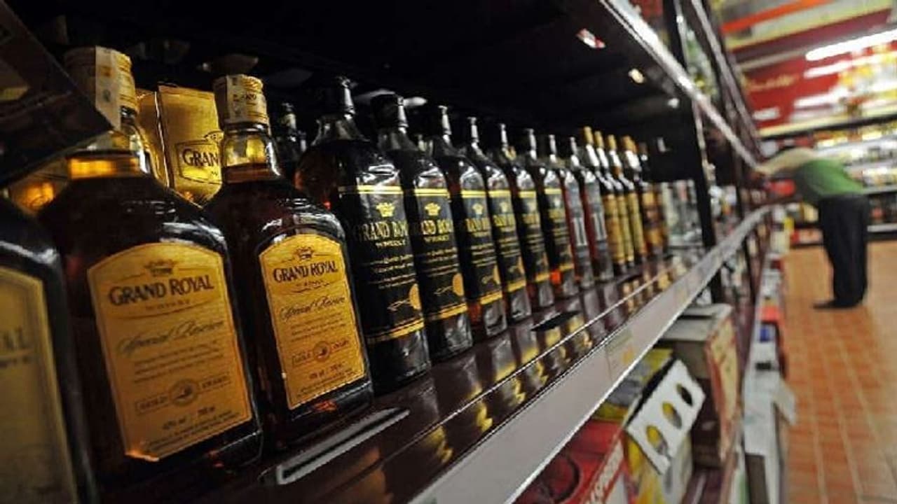 മദ്യം വാങ്ങുന്നതിന് എസ്എംഎസ് വഴിയും ബുക്കിം​ഗ് ആരംഭിച്ചതായി ഫെയർകോഡ്