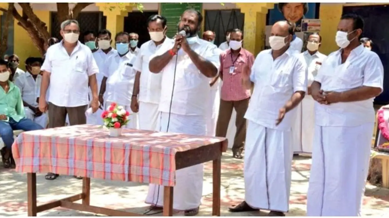 சென்னையில் எதுவரைக்கும் கட்டுப்பாடுகள் நீடிக்கும்..?? அமைச்சர் தெரிவித்த அதிரடி கருத்து..!!