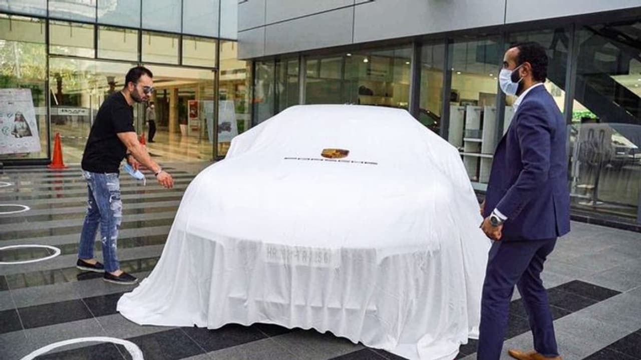 രണ്ടുകോടിയുടെ വാഹനം കോലിയുടെ സഹോദരന് നല്‍കി വീണ്ടും കടതുറന്ന് ഒരു വണ്ടിക്കമ്പനി!