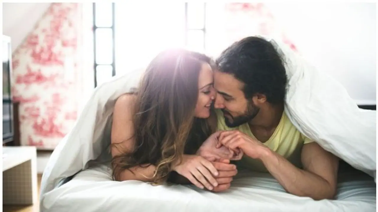 'ഓറൽ സെക്സ്' സുരക്ഷിതമല്ല, അണുബാധകൾക്ക് കാരണമാകാം, ഡോക്ടർ പറയുന്നു 'ഓറൽ സെക്സ്' സുരക്ഷിതമല്ല, അണുബാധകൾക്ക് കാരണമാകാം, ഡോക്ടർ പറയുന്നു