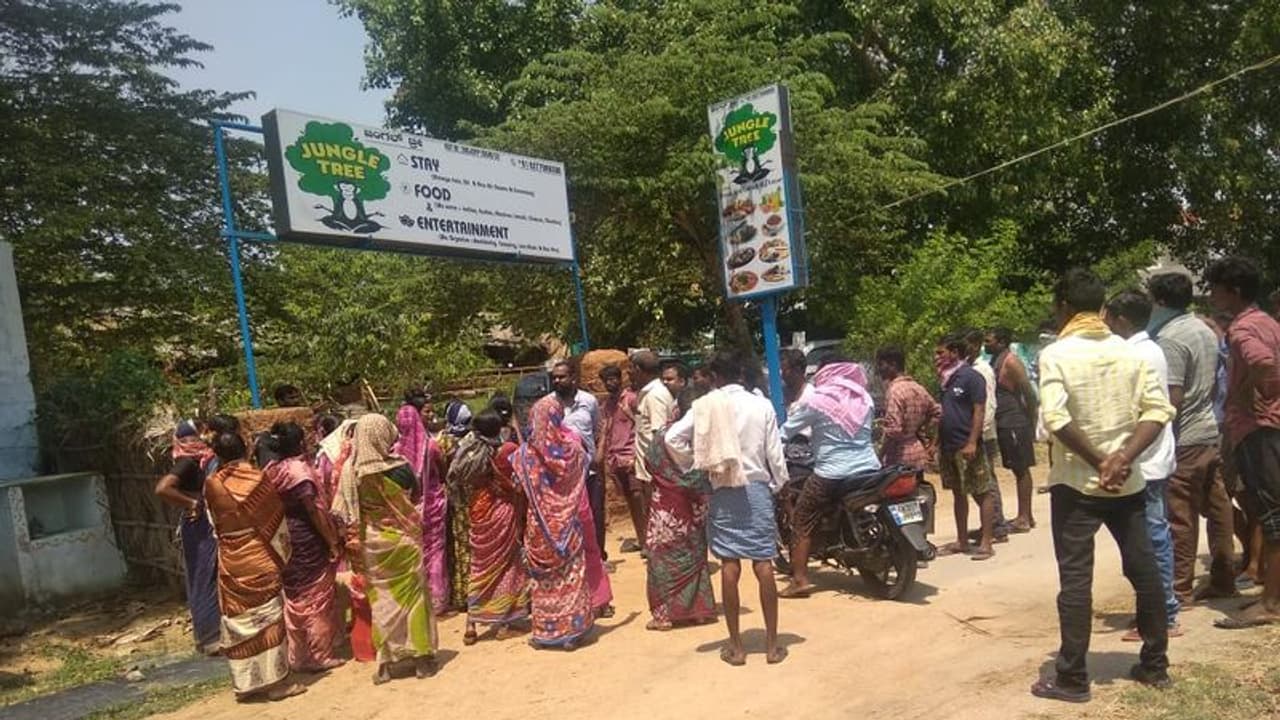 ಗಂಗಾವತಿ: ಕೊರೋನಾ ಆತಂಕದ ಮಧ್ಯೆಯೇ ಅನಧಿಕೃತ ರೆಸಾರ್ಟ್ ಆರಂಭ? ಗಂಗಾವತಿ: ಕೊರೋನಾ ಆತಂಕದ ಮಧ್ಯೆಯೇ ಅನಧಿಕೃತ ರೆಸಾರ್ಟ್ ಆರಂಭ?