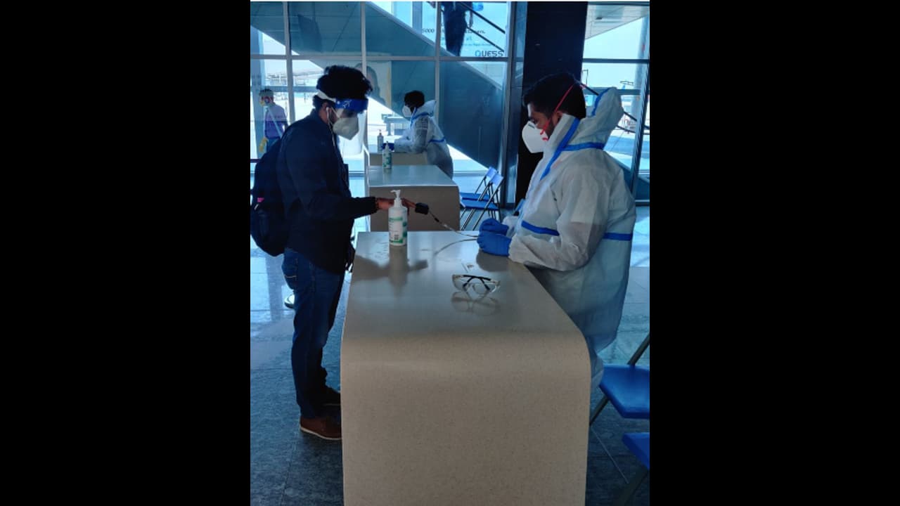 Coronavirus: Testing for COVID 19 symptoms at airports ineffective: CDC Report