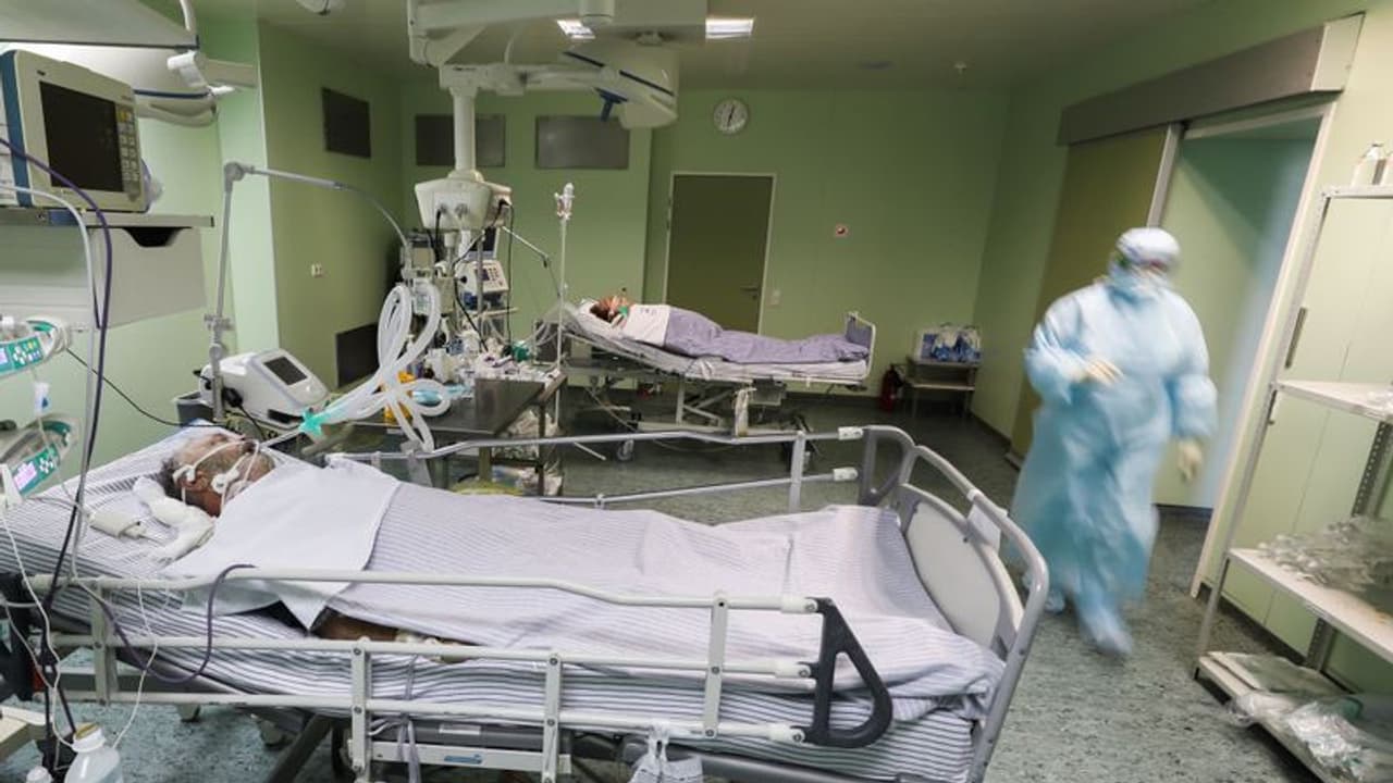 গত ১৫ দিনে সংক্রমণের শিকার ৭০ হাজার, দেশে আক্রান্তের সংখ্যা পেরল ১ লক্ষ ৪৫ হাজারের গণ্ডি গত ১৫ দিনে সংক্রমণের শিকার ৭০ হাজার, দেশে আক্রান্তের সংখ্যা পেরল ১ লক্ষ ৪৫ হাজারের গণ্ডি