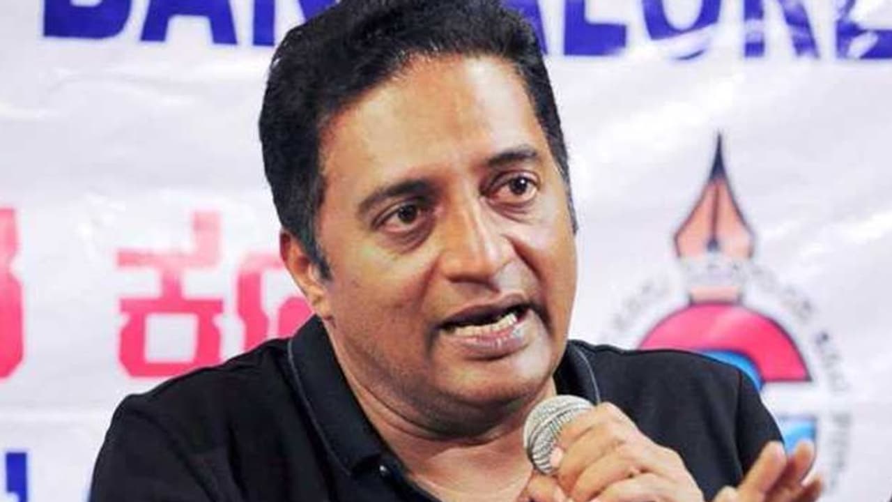బ్రేకింగ్... మా సభ్యత్వానికి ప్రకాష్ రాజ్ రాజీనామా... టాలీవుడ్ కి నేను అతిథిగానే ఉంటాను