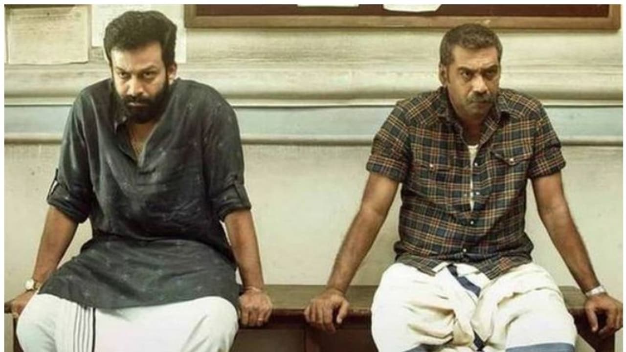 അയ്യപ്പനും കോശിയും ഹിന്ദിയിലേക്ക്, താരങ്ങള് ആരാകുമെന്ന് അറിയാൻ ആരാധകര് അയ്യപ്പനും കോശിയും ഹിന്ദിയിലേക്ക്, താരങ്ങള് ആരാകുമെന്ന് അറിയാൻ ആരാധകര്