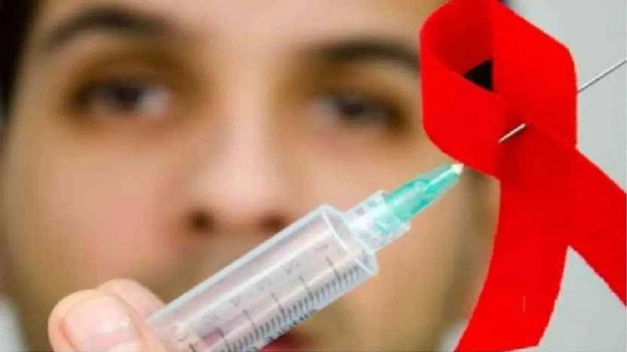 एड्स पीड़ित से 6 दिनों में ही हारा कोरोना, रिपोर्ट देखकर हैरान हो गए डॉक्टर, बनाया यूपी में ये रिकार्ड एड्स पीड़ित से 6 दिनों में ही हारा कोरोना, रिपोर्ट देखकर हैरान हो गए डॉक्टर, बनाया यूपी में ये रिकार्ड