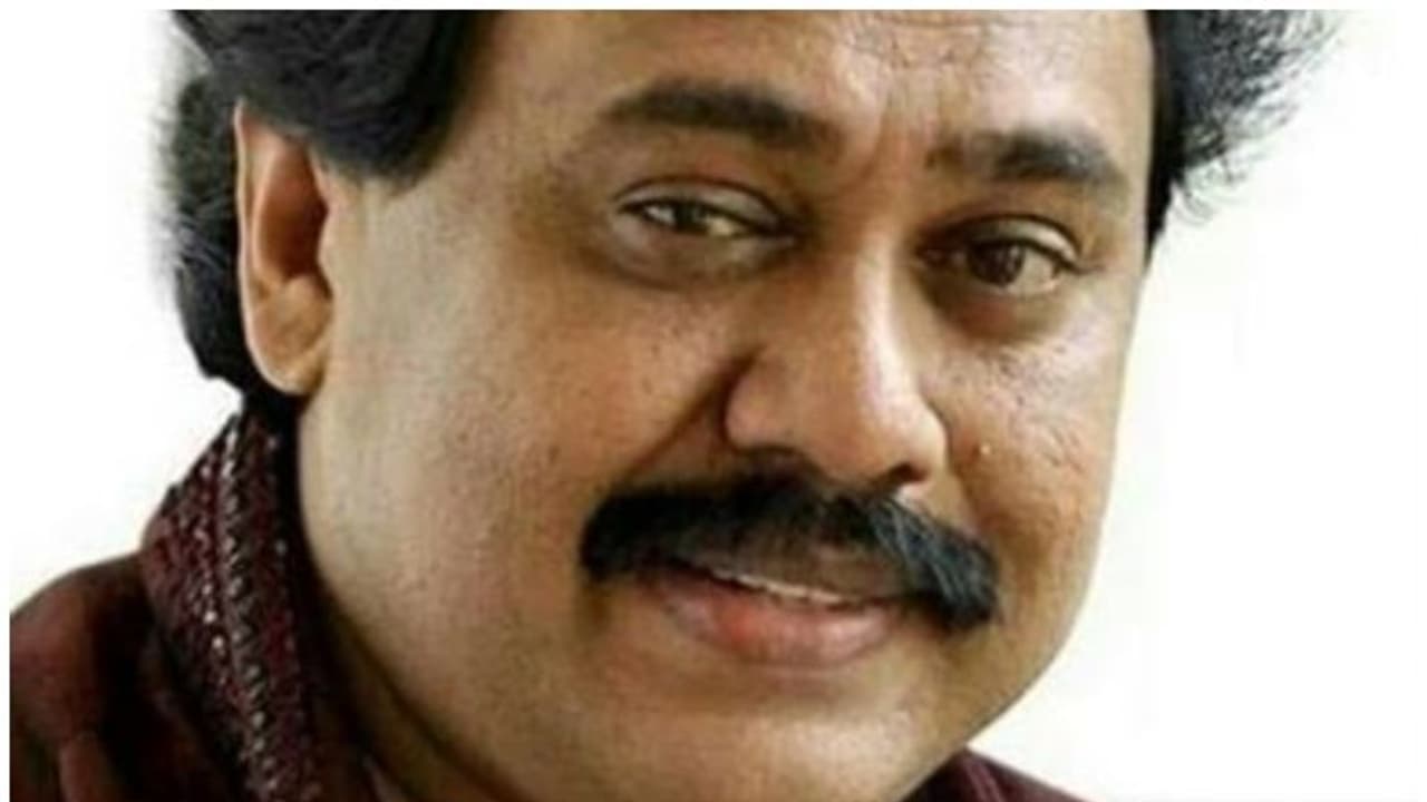ഗതികെട്ട ആ പ്രവാസികളെ നിങ്ങളാണ് ആദ്യം ഓര്‍ക്കേണ്ടത്, സര്‍ക്കാരിനോട് അഭ്യര്‍ഥിച്ചും വിനയൻ