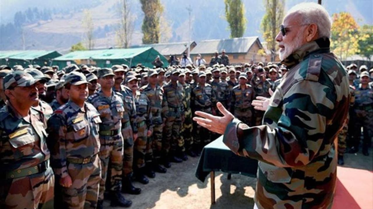  సాయుధ ధళాల పెన్షనర్లకు మోడీ సర్కార్ గుడ్ న్యూస్: వన్ ర్యాంక్ వన్ పెన్షన్ స్కీమ్ సవరణ