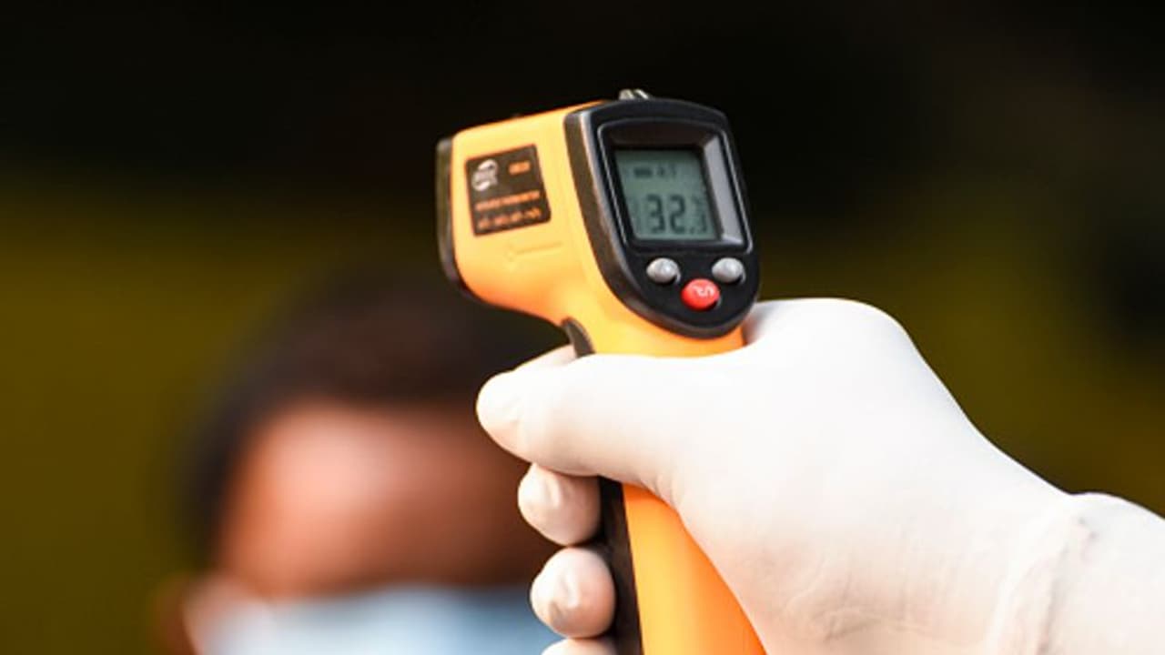 হাম, চিকেন পক্সের মত করোনাভাইরাস থেকেও মুক্তি নেই, রীতিমত আশঙ্কার কথা শোনালেন বিশেষজ্ঞরা