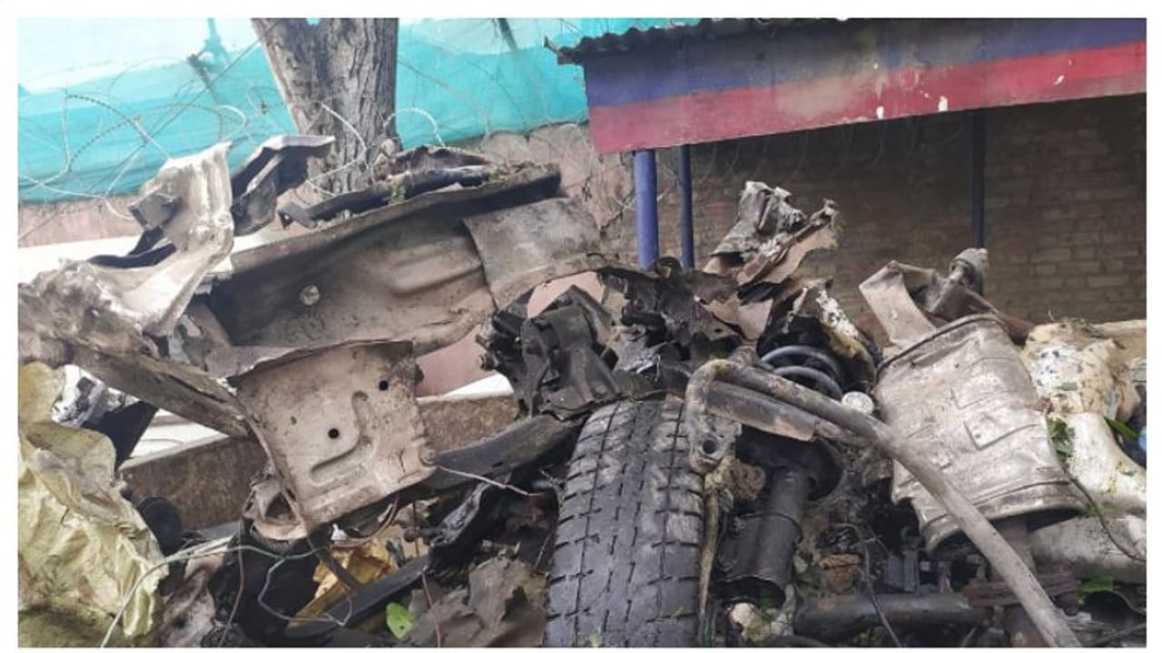 সেনার তৎপরতায় এড়ান গেল বড়সড় বিপদ, পুলওয়ামায় আইইডি বিস্ফোরণের ছক বানচাল করল বাহিনী সেনার তৎপরতায় এড়ান গেল বড়সড় বিপদ, পুলওয়ামায় আইইডি বিস্ফোরণের ছক বানচাল করল বাহিনী