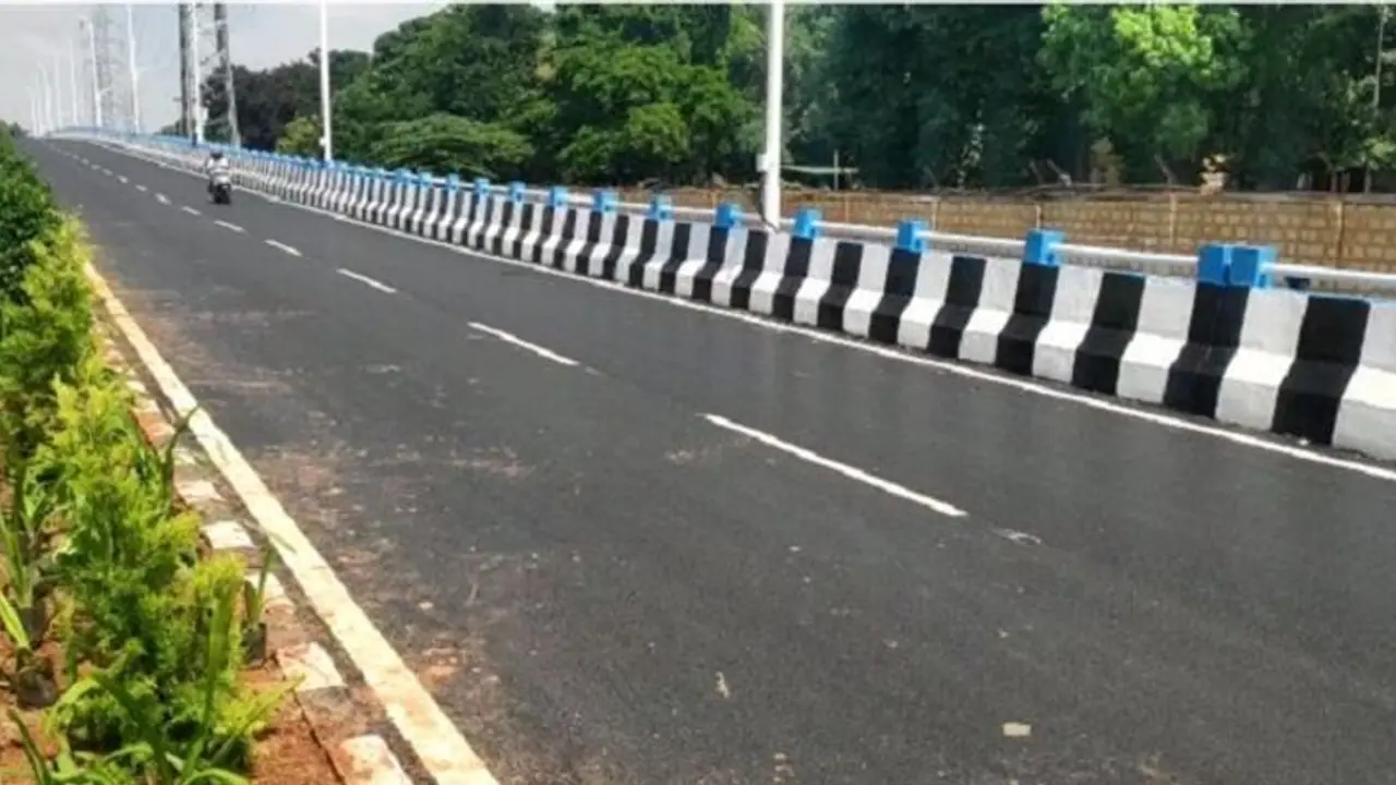 చాంద్రాయణగుట్ట ఫ్లై ఓవర్ ప్రారంభోత్సవం వాయిదా.. రాజాసింగ్ అరెస్ట్ తో నిర్ణయం.. చాంద్రాయణగుట్ట ఫ్లై ఓవర్ ప్రారంభోత్సవం వాయిదా.. రాజాసింగ్ అరెస్ట్ తో నిర్ణయం..