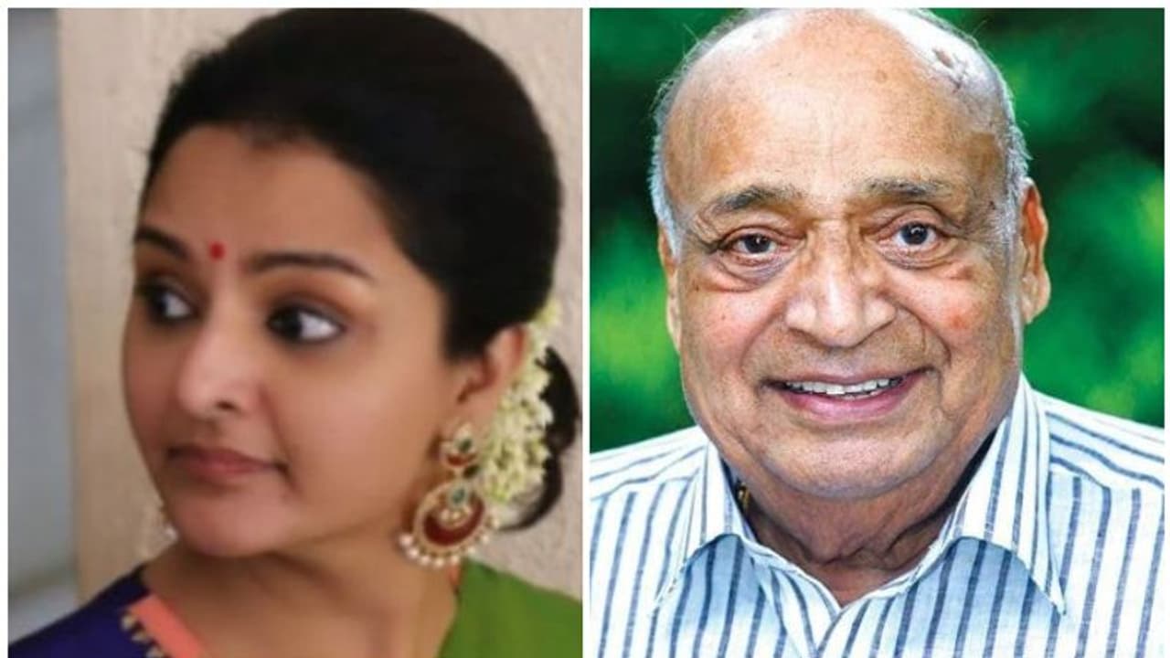 അക്ഷരങ്ങളുടെ രൂപത്തിൽ ആ അനുഗ്രഹം എന്നും തന്നോടൊപ്പം ഉണ്ടാകട്ടെ, വീരേന്ദ്രകുമാറിനെ കുറിച്ച് മഞ്ജു വാര്യര് അക്ഷരങ്ങളുടെ രൂപത്തിൽ ആ അനുഗ്രഹം എന്നും തന്നോടൊപ്പം ഉണ്ടാകട്ടെ, വീരേന്ദ്രകുമാറിനെ കുറിച്ച് മഞ്ജു വാര്യര്