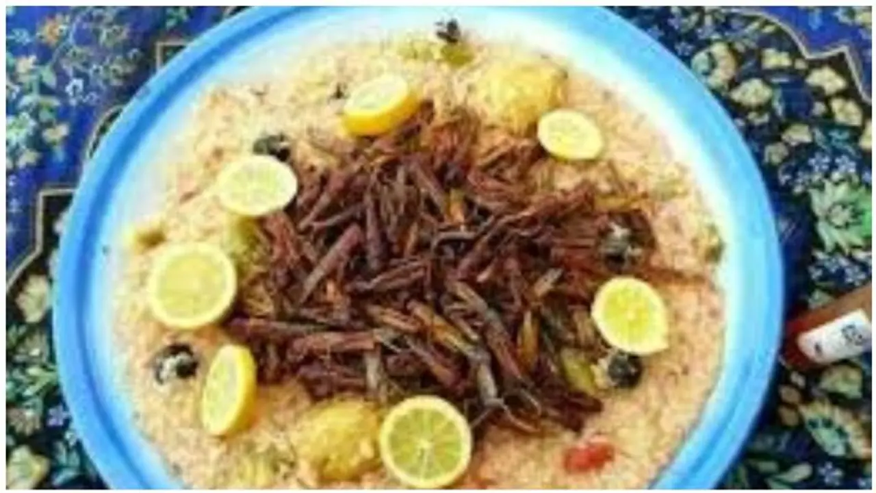 சிக்கனை மிஞ்சும் லோகஸ்ட் 65... இந்தியாவில் சக்கைப்போடு போடும் வெட்டுக்கிளி பிரியாணி விற்பனை..! சிக்கனை மிஞ்சும் லோகஸ்ட் 65... இந்தியாவில் சக்கைப்போடு போடும் வெட்டுக்கிளி பிரியாணி விற்பனை..!