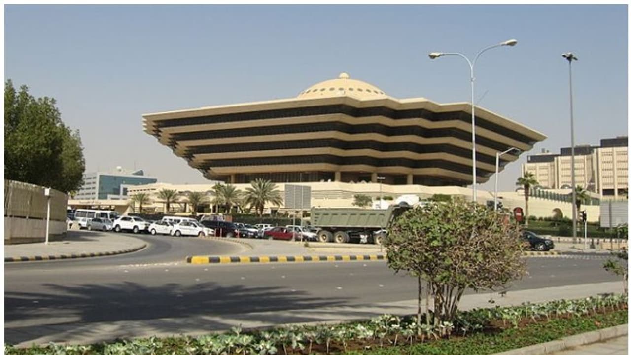 മക്കയിൽ രണ്ട് ഘട്ടങ്ങളിലായി കർഫ്യുവിൽ ഇളവ് പ്രഖ്യാപിച്ചു മക്കയിൽ രണ്ട് ഘട്ടങ്ങളിലായി കർഫ്യുവിൽ ഇളവ് പ്രഖ്യാപിച്ചു