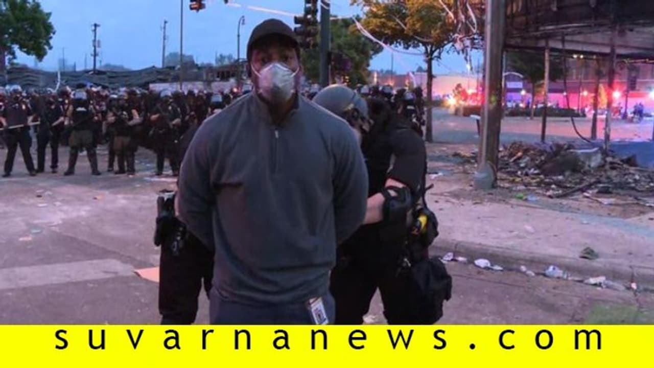 ಲೈವ್ ಚಾಟ್ ವೇಳೆಯೇ ಅಮೆರಿಕ ಪತ್ರಕರ್ತ ಅರೆಸ್ಟ್! ಲೈವ್ ಚಾಟ್ ವೇಳೆಯೇ ಅಮೆರಿಕ ಪತ್ರಕರ್ತ ಅರೆಸ್ಟ್!