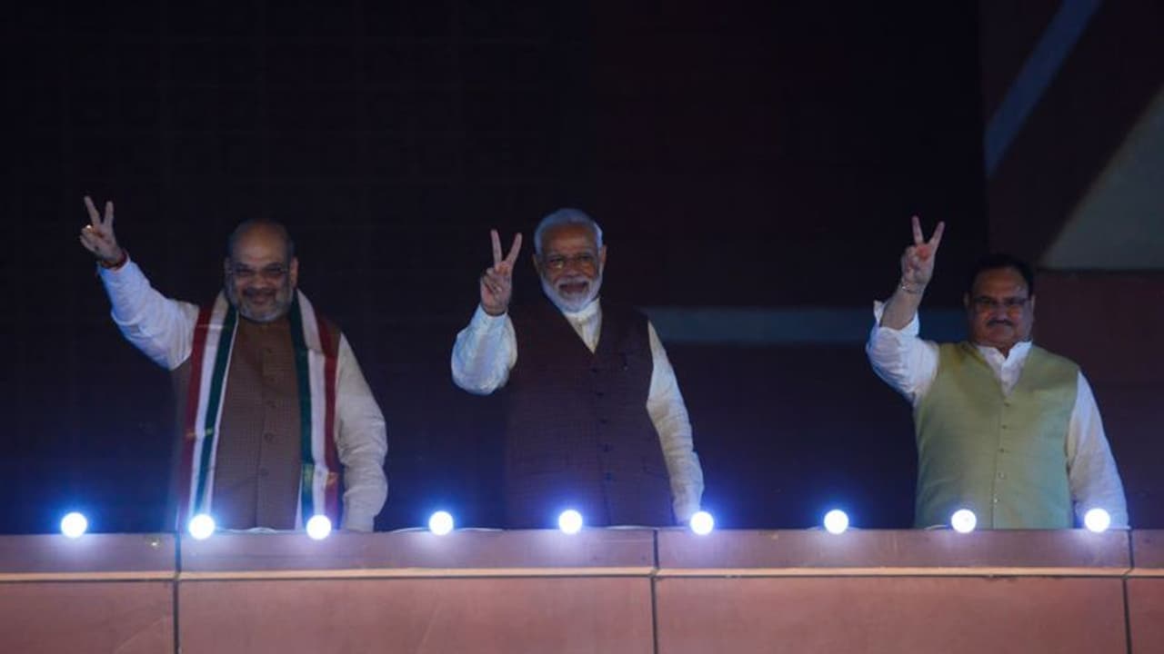 Opinion: मोदी ने जो 1 साल में किया, वो सरकारें दशकों तक नहीं कर पाईं, कोरोना काल में वैश्विक नेता बने Opinion: मोदी ने जो 1 साल में किया, वो सरकारें दशकों तक नहीं कर पाईं, कोरोना काल में वैश्विक नेता बने