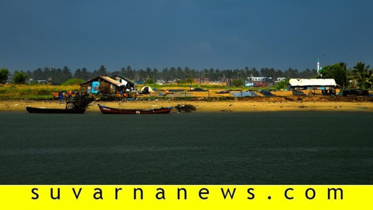 ಇನ್ನೂ ನಾಲ್ಕೈದು ದಿನ ಭಾರೀ ಮಳೆ ಮುನ್ಸೂಚನೆ ಇನ್ನೂ ನಾಲ್ಕೈದು ದಿನ ಭಾರೀ ಮಳೆ ಮುನ್ಸೂಚನೆ