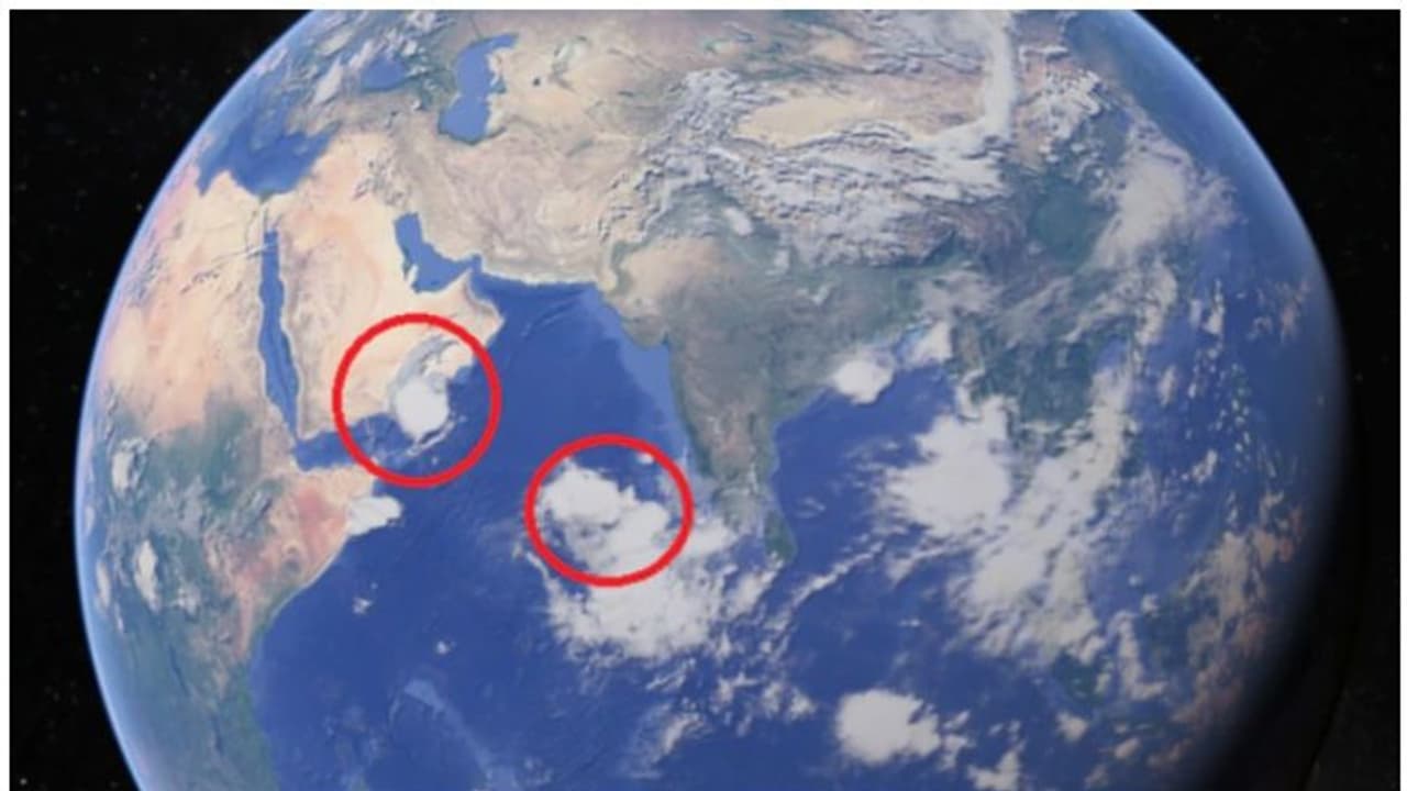അറബിക്കടലിൽ 48 മണിക്കൂറിനുള്ളിൽ‌ രണ്ട് ന്യൂനമർദം; കേരളത്തിൽ ശക്തമായ മഴ തുടരും