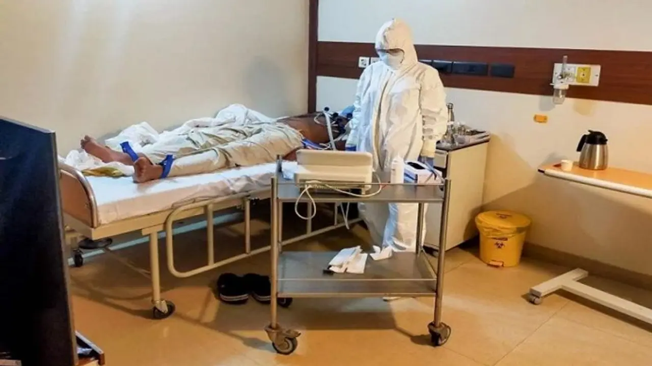 বাংলাদেশে আক্রান্তের সংখ্যা ৫৫ হাজার ছাড়াল, করোনা চিকিৎসা করতে দেড় লক্ষ টাকা চাইছে হাসপাতাল বাংলাদেশে আক্রান্তের সংখ্যা ৫৫ হাজার ছাড়াল, করোনা চিকিৎসা করতে দেড় লক্ষ টাকা চাইছে হাসপাতাল