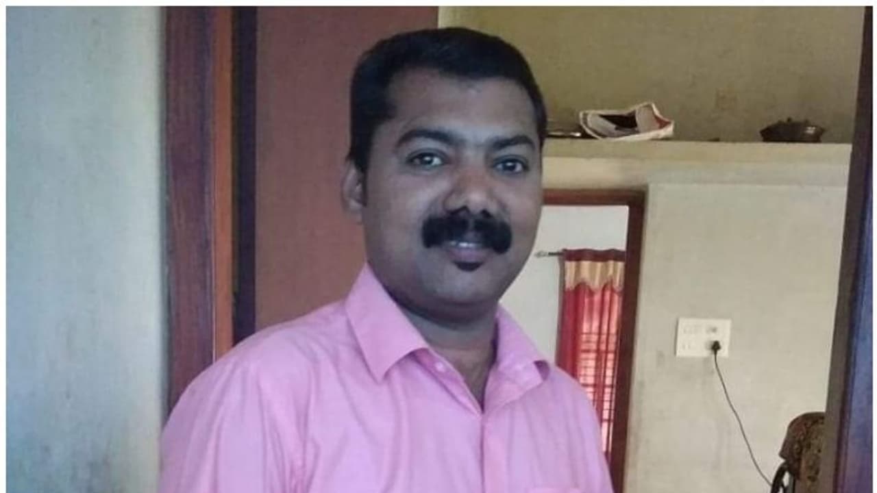 കൊവിഡ് ബാധിച്ച് ചികിത്സയിലായിരുന്ന പ്രവാസി മലയാളി മരിച്ചു കൊവിഡ് ബാധിച്ച് ചികിത്സയിലായിരുന്ന പ്രവാസി മലയാളി മരിച്ചു