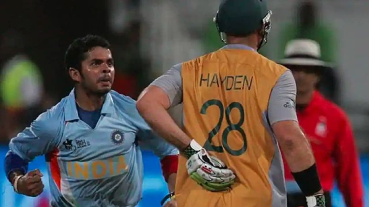 உன் மொத்த வெறியையும் ஆஸ்திரேலியாவிடம் காட்டு..! உசுப்பேற்றிவிட்ட தோனி.. ஆஸி.,யை வதம் செய்த ஸ்ரீசாந்த் உன் மொத்த வெறியையும் ஆஸ்திரேலியாவிடம் காட்டு..! உசுப்பேற்றிவிட்ட தோனி.. ஆஸி.,யை வதம் செய்த ஸ்ரீசாந்த்