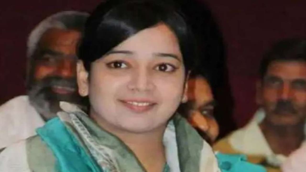 ദില്ലി കലാപം; മുന്‍ കോണ്‍ഗ്രസ് കൗണ്‍സിലര്‍ ഇസ്രത് ജഹാന് വിവാഹത്തിനായി ഇടക്കാല ജാമ്യം