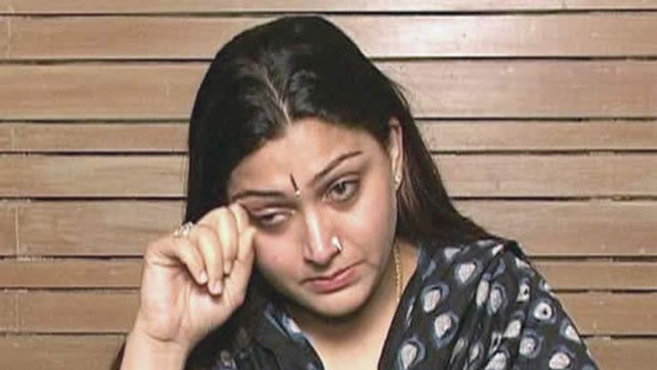 திமுகவிலிருந்து காங்கிரஸ் அடுத்து பாஜக..? எவ்வளவு சின்னப்புத்தி... தெறிக்கவிடும் குஷ்பூ..! திமுகவிலிருந்து காங்கிரஸ் அடுத்து பாஜக..? எவ்வளவு சின்னப்புத்தி... தெறிக்கவிடும் குஷ்பூ..!