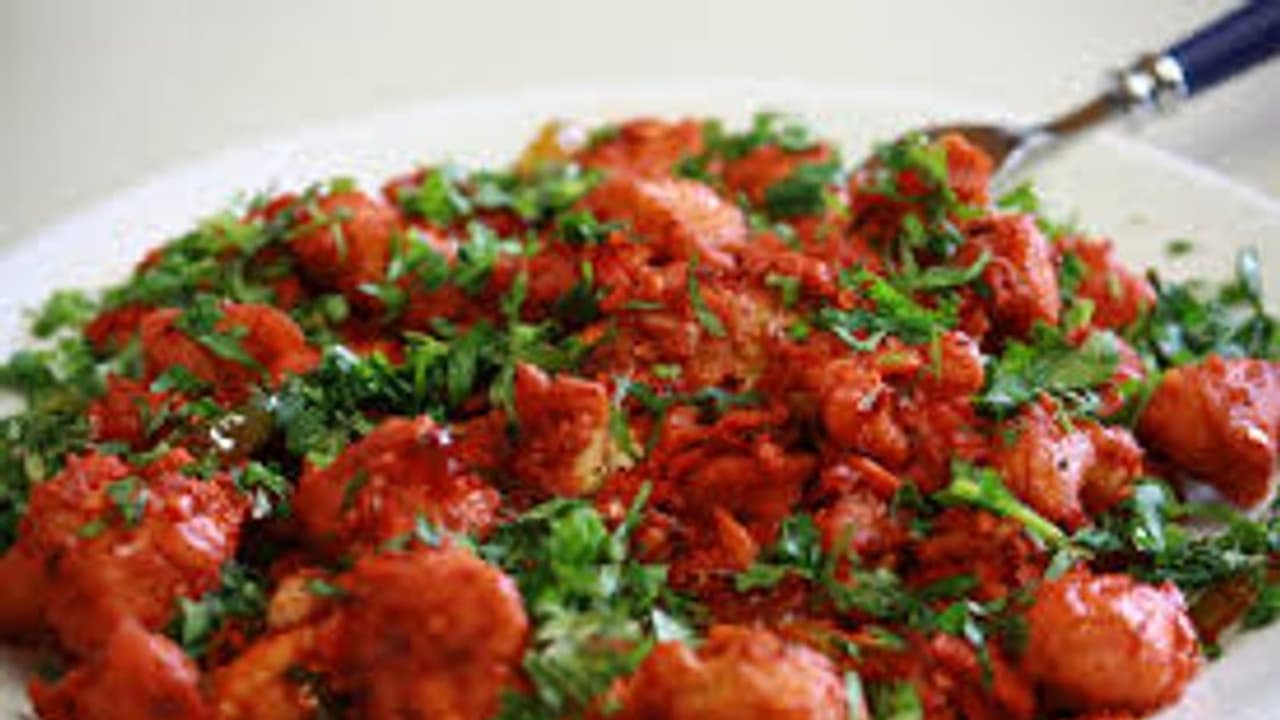 మసాలా అనుకొని చికెన్ లో పురుగుల మందు కలిపి... మసాలా అనుకొని చికెన్ లో పురుగుల మందు కలిపి...