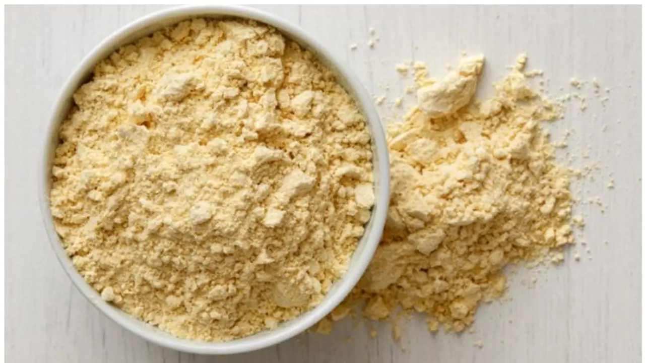 മുഖത്തെ കറുത്തപാട് അകറ്റാൻ അൽപം കടലമാവ് മതി; ഉപയോഗിക്കേണ്ട വിധം മുഖത്തെ കറുത്തപാട് അകറ്റാൻ അൽപം കടലമാവ് മതി; ഉപയോഗിക്കേണ്ട വിധം